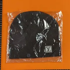 Lv beanie