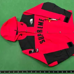 Supreme x TNF coat