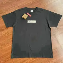 Burberry X Supreme BOX LOGO
